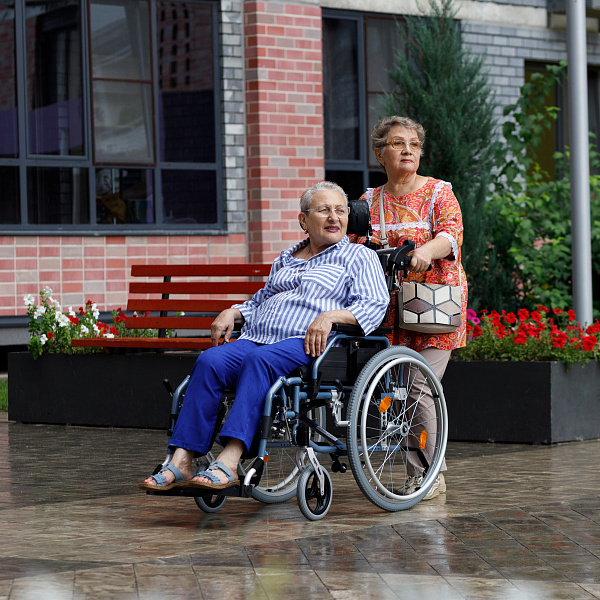 пожилые после инсульта