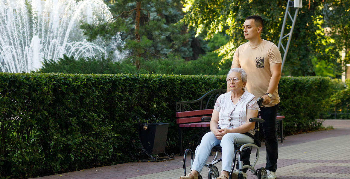 глаза пожилого человека